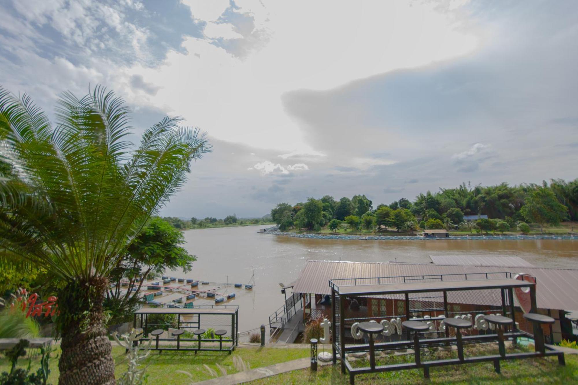 Namsai Resort Kanchanaburi Buitenkant foto