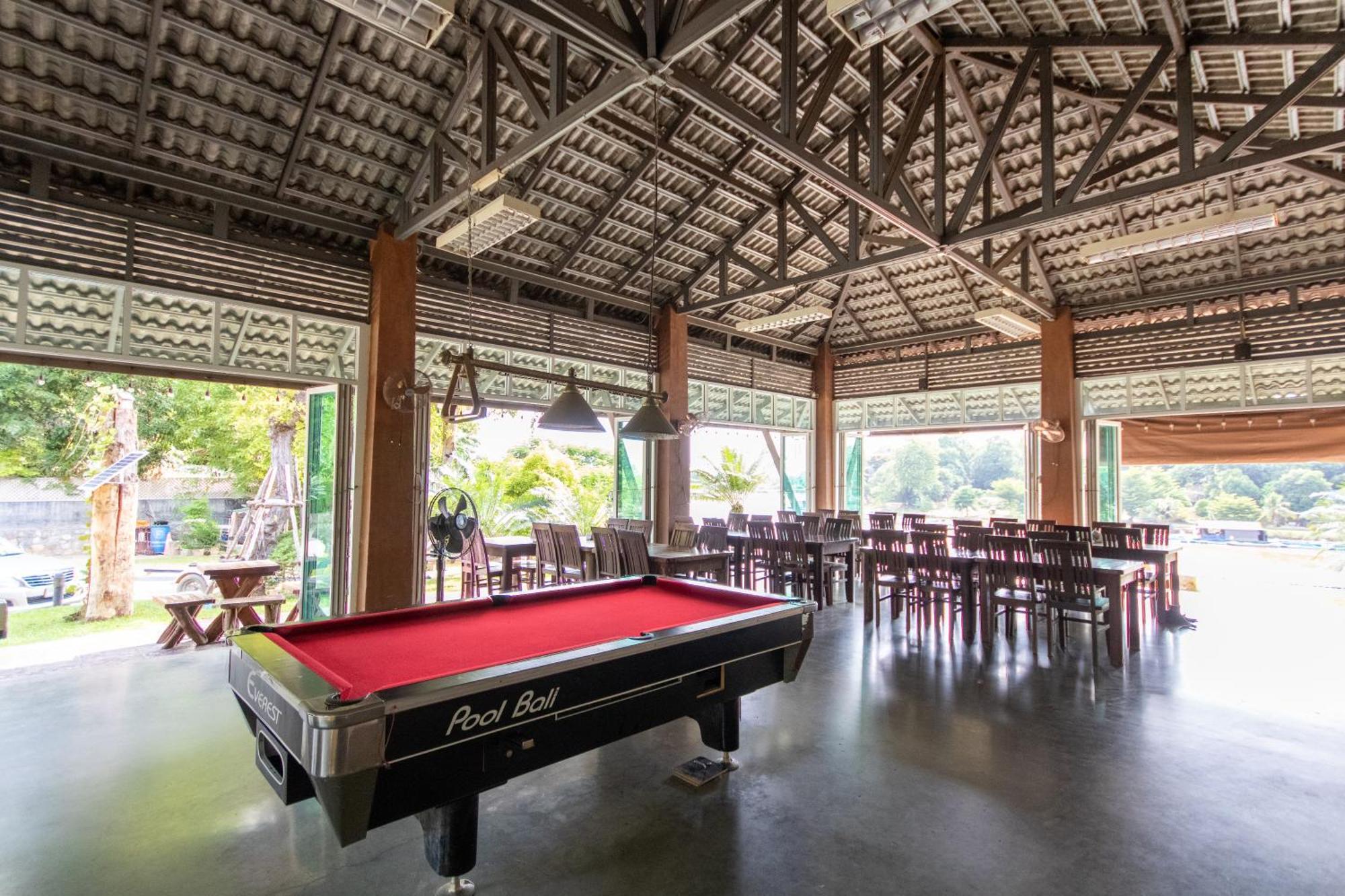 Namsai Resort Kanchanaburi Buitenkant foto